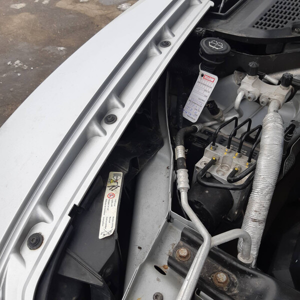 Резинка на крыло BMW X5 E70 2010 4.8 Бензин Харьков
