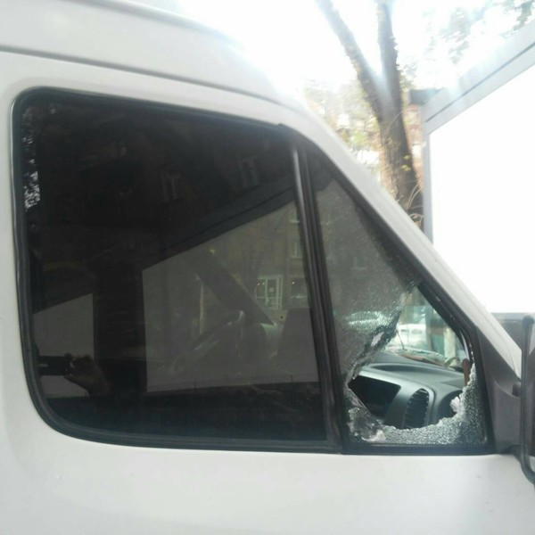 Стекло правой передней двери (треугольник) Mercedes-Benz Sprinter 313 2002 2.2 Дизель Краматорск