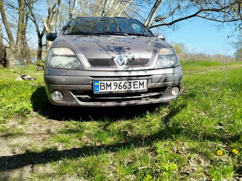 Бампер передний Renault Scenic  2000 универсал  Электро 