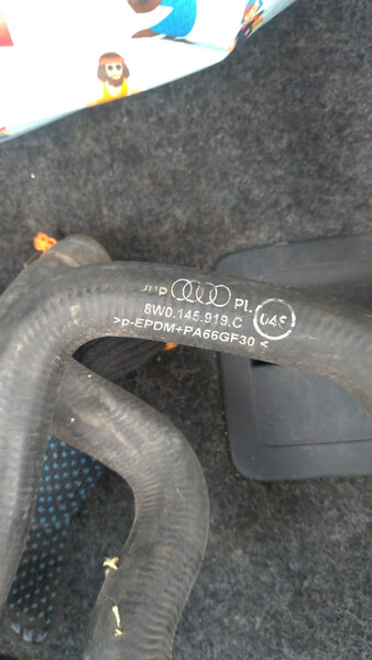 Патрубок системы охлаждения 8W0145919C   Audi A4, Audi A4 allroad quattro