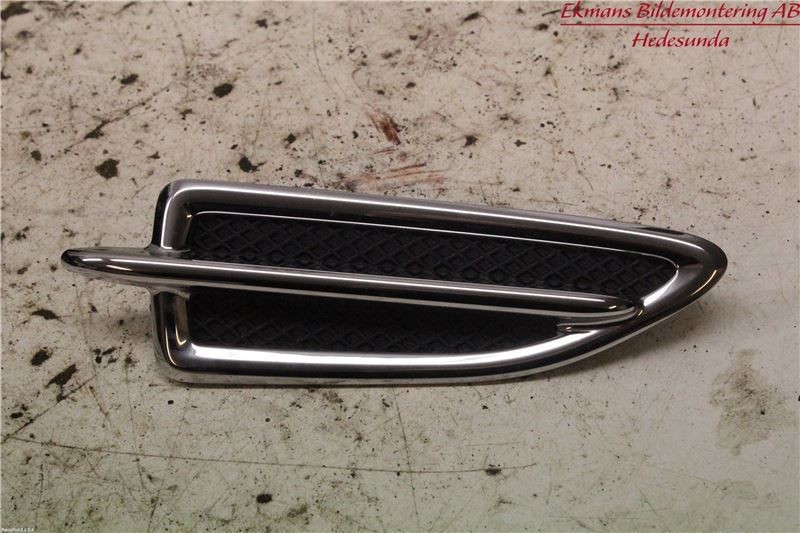 Накладка хром, rh правая на крыло Ford Kuga 2  2013 2.0 Дизель Новомосковск
