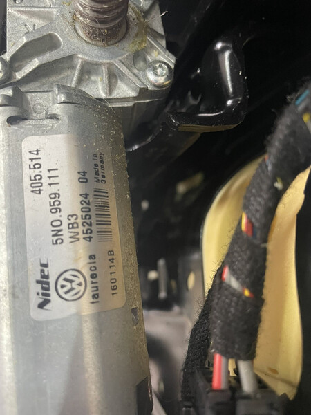 Моторчик з приводом для тігуан переднє ліве сидіння 5N0959111   Volkswagen Tiguan