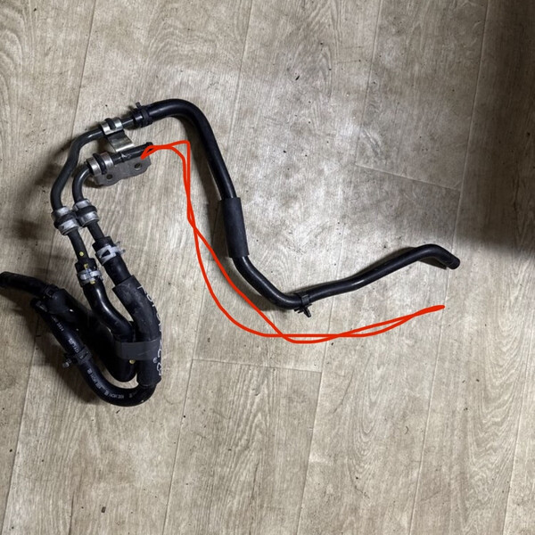 Патрубки акпп - радіатор Mazda CX-5  2024 2.5 Бензин Прилуки