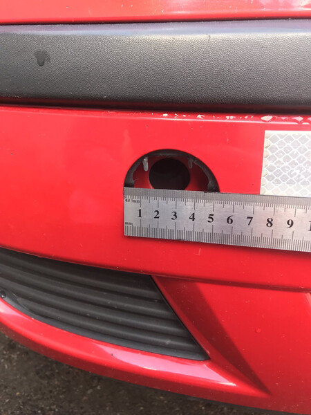 Заглушка под буксировочный крюк Opel Combo  2007 1.6 Бензин 