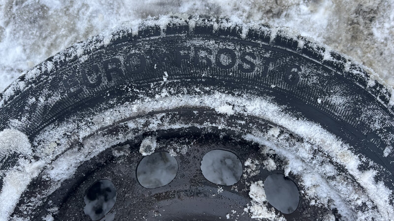 Шины зимние Volkswagen Golf 6  2009  Дизель Львов