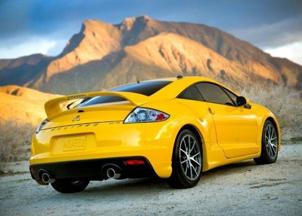 Бампер задний Mitsubishi Eclipse  2011 2.0 Бензин Харьков