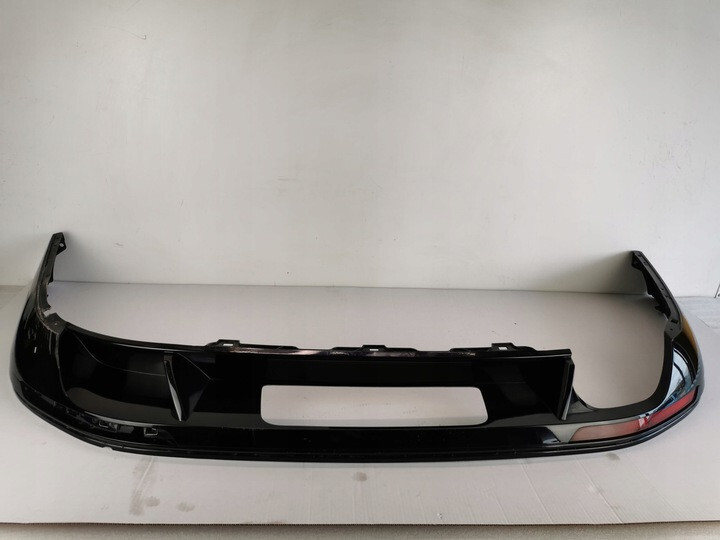 Губа заднього бампера Volkswagen Passat B8  2016 2.0 Бензин Одеса