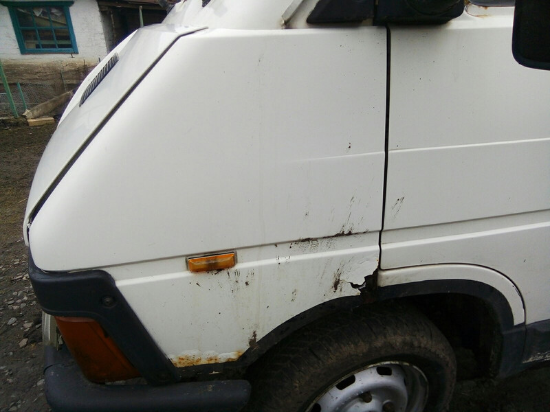 Крыло переднее левое,правое Renault Trafic  1988 1.6 Бензин Хмельницкий