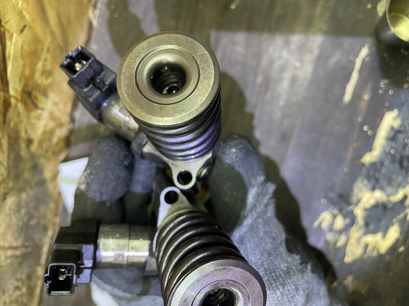 Форсунки Volkswagen Passat B6  2007 2.0 Дизель Стрый