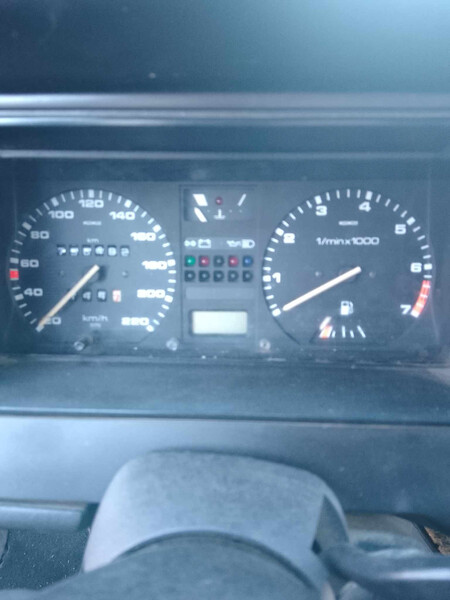 Панель приборов Volkswagen Passat B2  1986 универсал 18.0 Бензин 