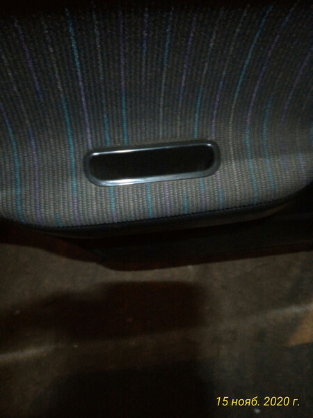 Пластиковую ручку карты двери Mazda 323  1995 1.5 Бензин Змиев