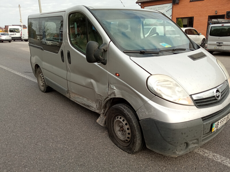 Крило праве Opel Vivaro  2007 2.0 Дизель Винница