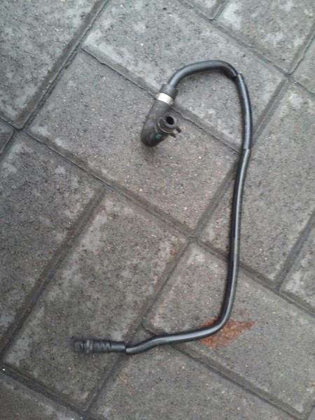 Патрубки охлаждения Volvo S60  2012 1.6 Бензин 