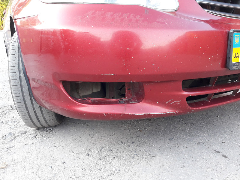 Заглушки в бампер Toyota Corolla E120  2003 1.8 Бензин Харьков