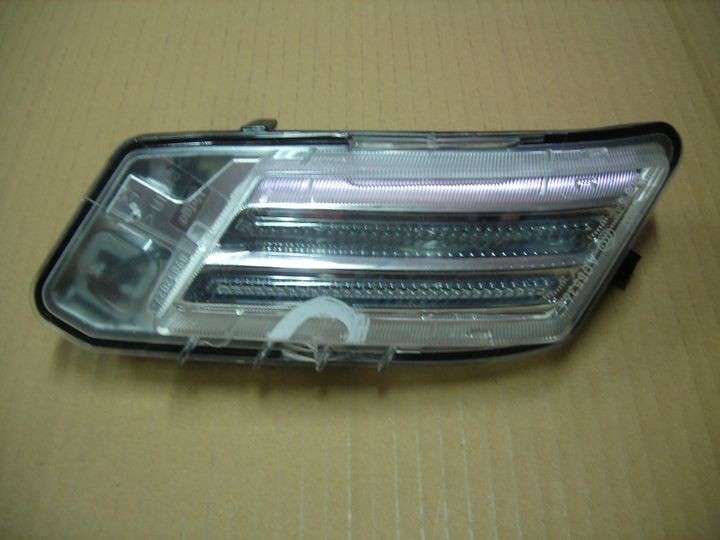 Габарит передній Volvo XC60  2011 2.4 Дизель 