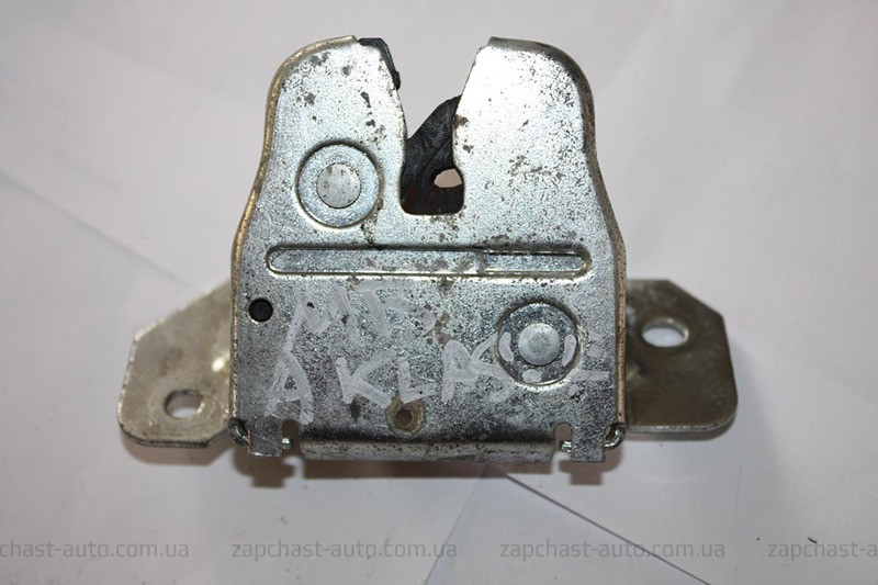 Замок багажника Mercedes-Benz A-Class W168  2000 хэтчбек 1.7 Дизель Киев