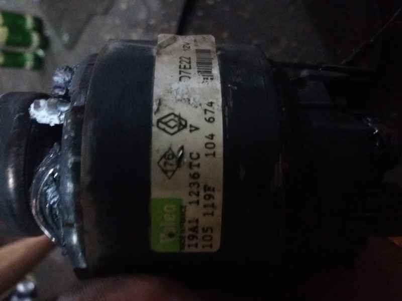 Стартер Renault Laguna 2  2001 универсал 1.6 Бензин Одесса