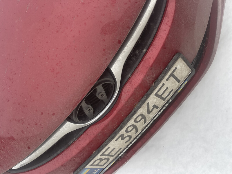 Значок передний Hyundai Elantra MD  2013 1.6 Бензин Киев