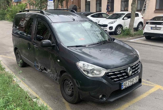 Дверь передняя правая голая Dacia Dokker  2018 универсал 1.5 Дизель Днепр