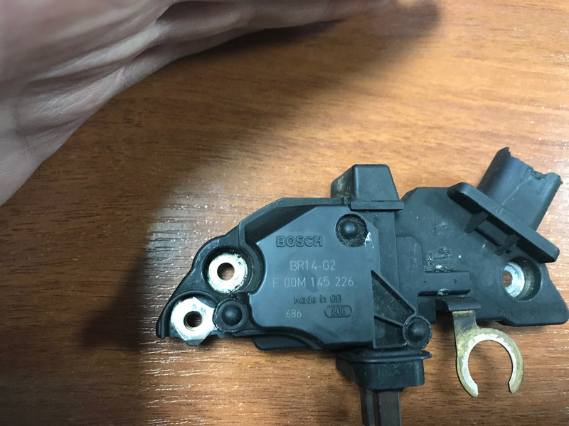 Реле зарядки F 00M 145 226   Opel Vectra