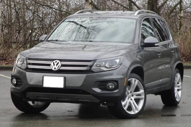 Бампер з решіткою Volkswagen Tiguan  2013 2.0 Бензин Немиров