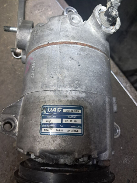 Компресор кондиціонера Ford Escape 2015 р.  2.0 л бензин Дубно