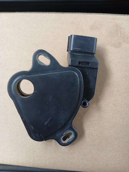 Селектор АКПП Volkswagen Polo 4  2002 хэтчбек Киев