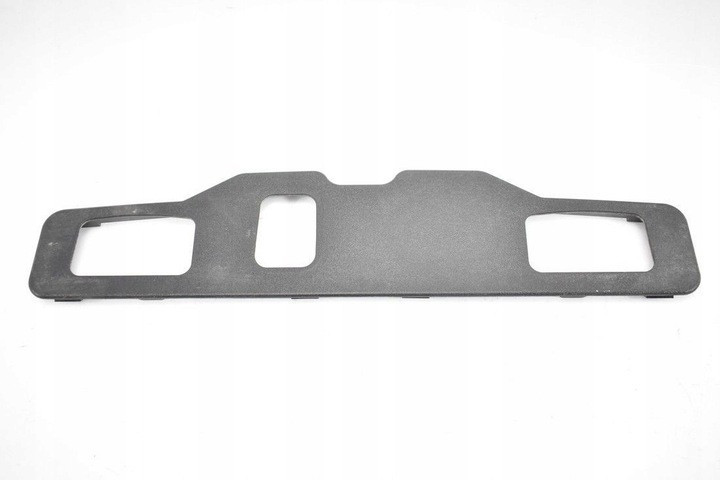 Молдинг планка крышки багажника зад Nissan X-Trail T32  2017 універсал 2.5 Бензин 