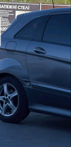 Молдинк заднього крила Mercedes B-Class хетчбек 2011 р.  2.2 л дизель Рівне