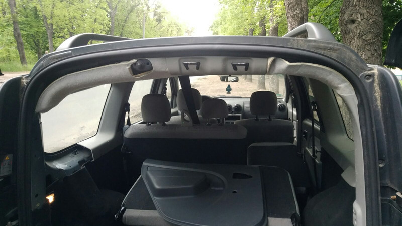 Заглушка Dacia Logan MCV  2008 универсал 1.6 Бензин Полтава