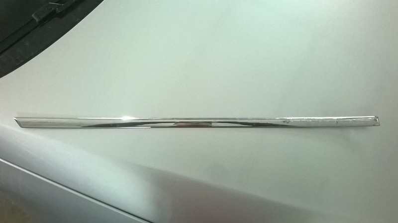 Молдинги Volkswagen Passat В6 универсал 2010 г.  Ровно