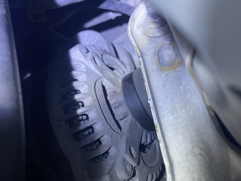 Кришка генератора Ford Focus 2  2005 універсал 2.0 Бензин 