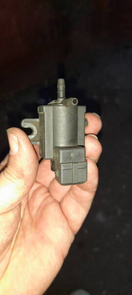 Вакуумний клапан Opel Combo  2006 1.7 Дизель 