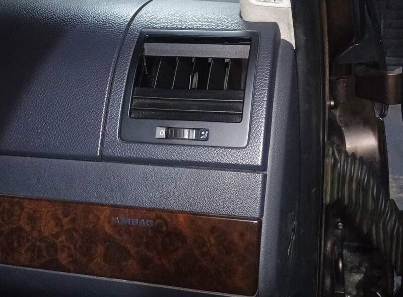 Дефлектор воздухозаборника правого Volkswagen T5 (Transporter)  2013 2.0 Дизель Лубны