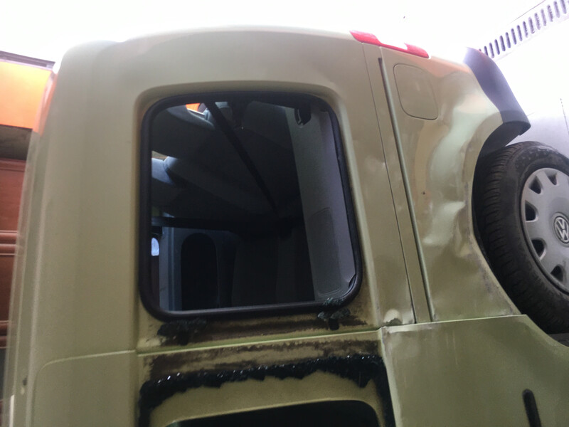 Двери Volkswagen Caddy 3  2005 1.6 Бензин Тернополь