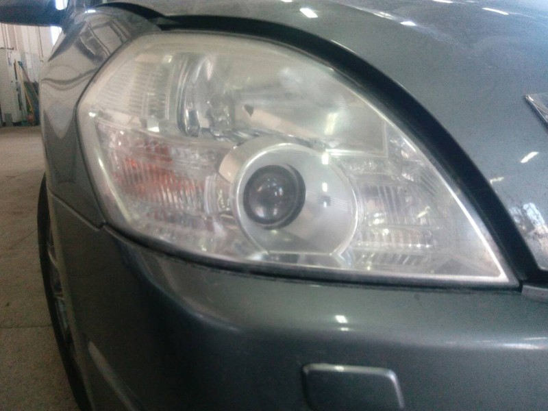 Левая фара Nissan Teana J31  2006 2.3 Бензин Киев