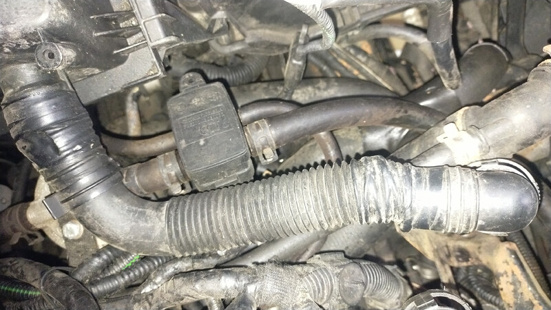 Патрубок повітроводу Volkswagen Bora  2002 1.6 Бензин 