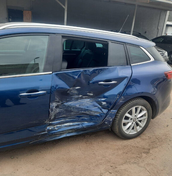 Дверь задняя Renault Megane 4 универсал 2018 г.  1.5 л дизель Никополь