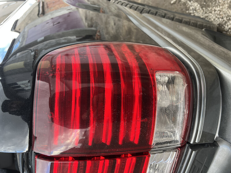 Задній правий стоп (на крилі) Lexus LX  2004 4.7 Бензин Хмельницкий