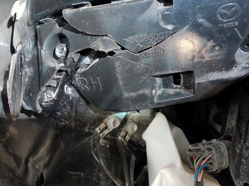 Крепление бампера Mazda CX-9 2017 г.  2.5 л бензин Киев