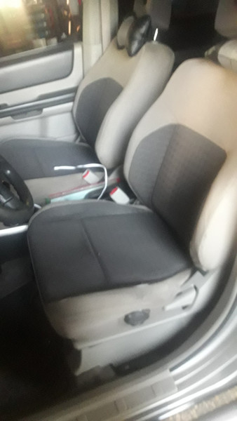 Передні сидіння Nissan X-Trail T30  2006 2.0 Бензин Запоріжжя