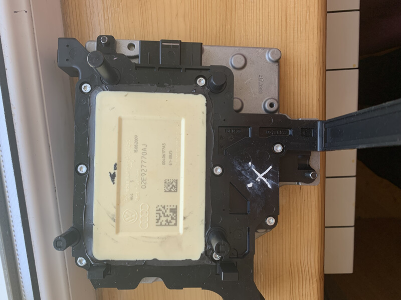 Мехатроник Volkswagen Passat B6 2006 г.  Калуш