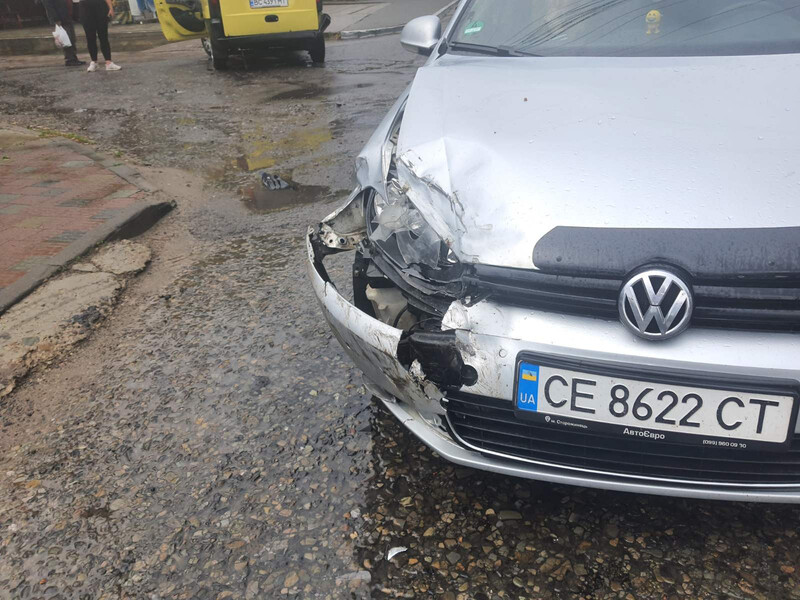 Перед весь кузов Volkswagen Golf  2012 универсал 1.6 Дизель Луцк