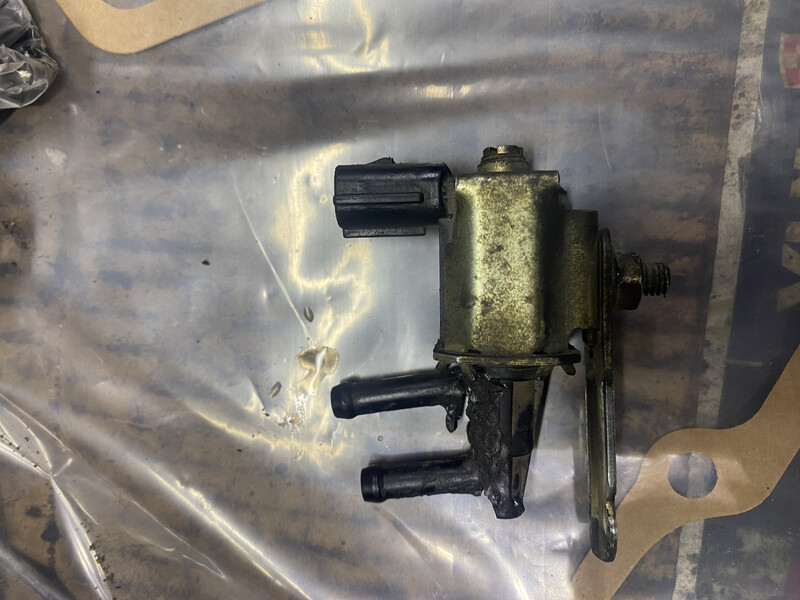 Клапан Mazda 6  2010 1.6 Бензин Новоукраинка