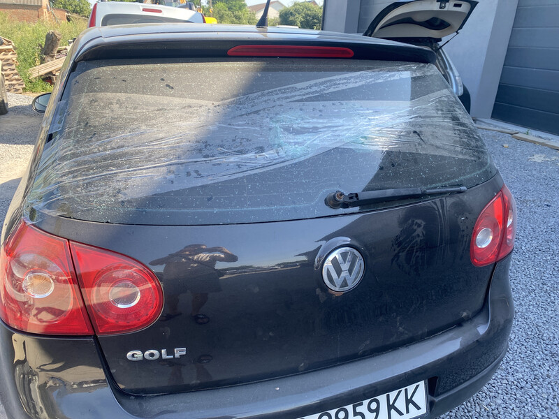 Стекло заднее с обогревом Volkswagen Golf 5  2007 купе 1.4 Бензин Винница