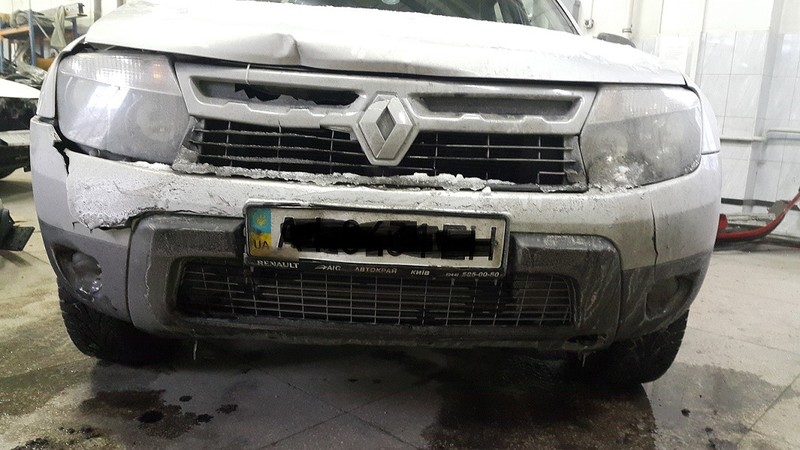 Бампер передний+усилитель+абсорбер+решетка Renault Duster  2013 1.5 Дизель 