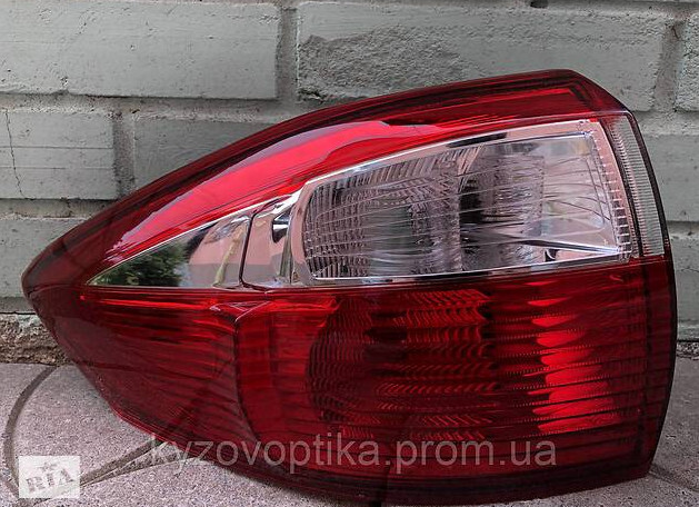 Фонарь внешний крыло левый Ford C-Max  2013 хэтчбек 2.0 Гибрид Вараш