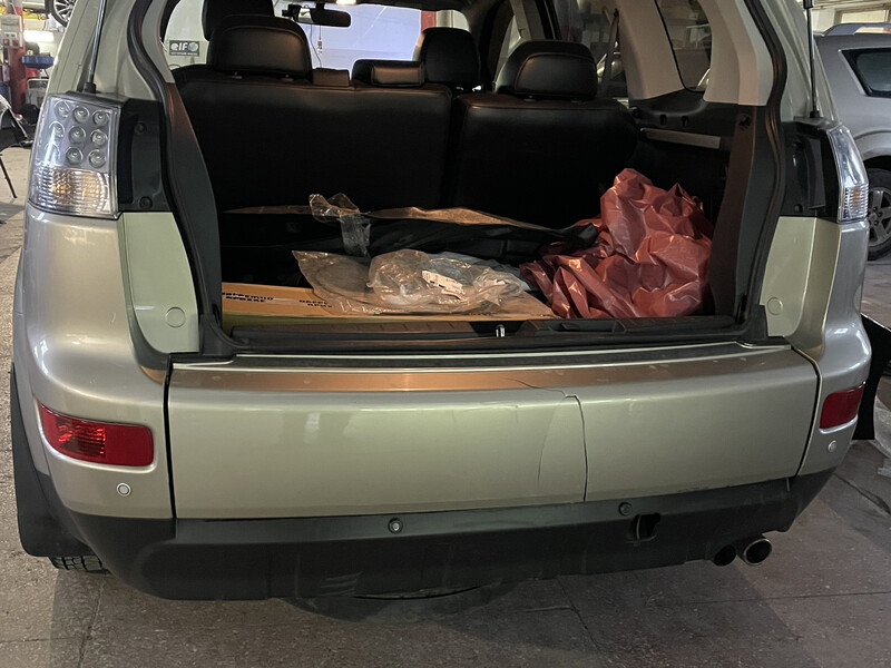 Крышка багажника нижняя Mitsubishi Outlander XL  2006 3.0 Бензин Одесса