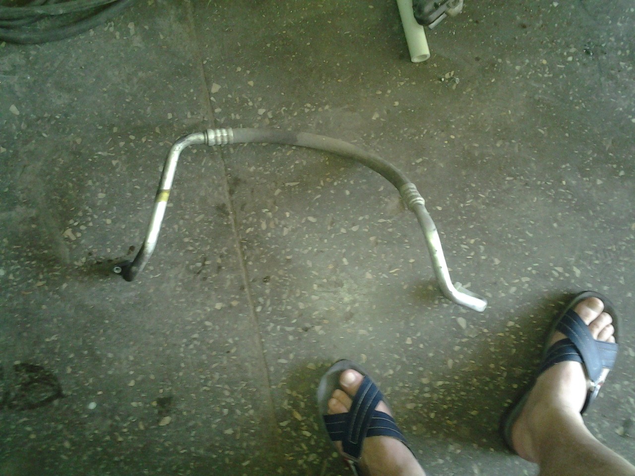 Патрубок кондиционера Renault Trafic 2  2007 2.0 Дизель Киев