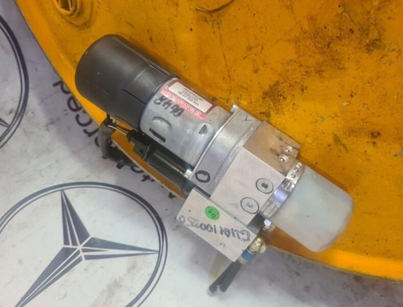 Насос крышки багажника Mercedes-Benz M-Class W164  2007 2.7 Дизель Одесса